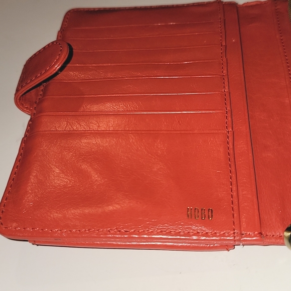 HOBO LEATHER WRISTLET/CELL CASE WALLET - Picture 4 of 11